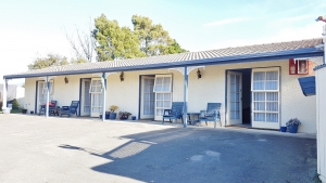 Ploughman Motel - Freehold Going Concern