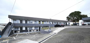 Central Court Motel