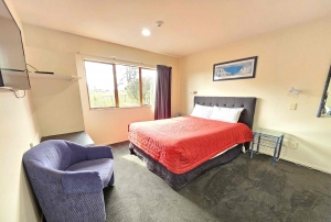 Albany Executive Motor Inn