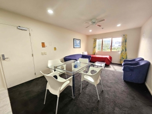 Albany Executive Motor Inn