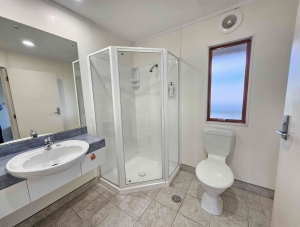 Albany Executive Motor Inn