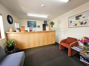 Albany Executive Motor Inn