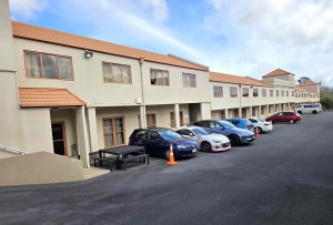 Albany Executive Motor Inn