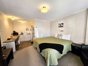 Sentry Hill Motel (FHGC)