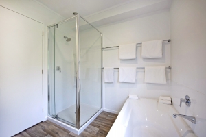 Camellia Court Motel